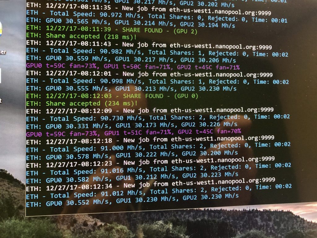 3 CARD SAPPHIRE NITRO+ RX 580 BUILD IS LIVE & MINING ETHEREUM